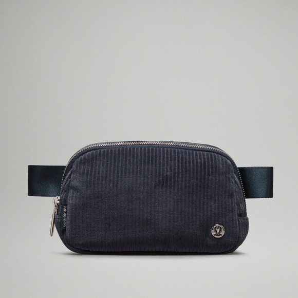 lululemon athletica Handbags - NWT Lululemon Everywhere Belt Bag